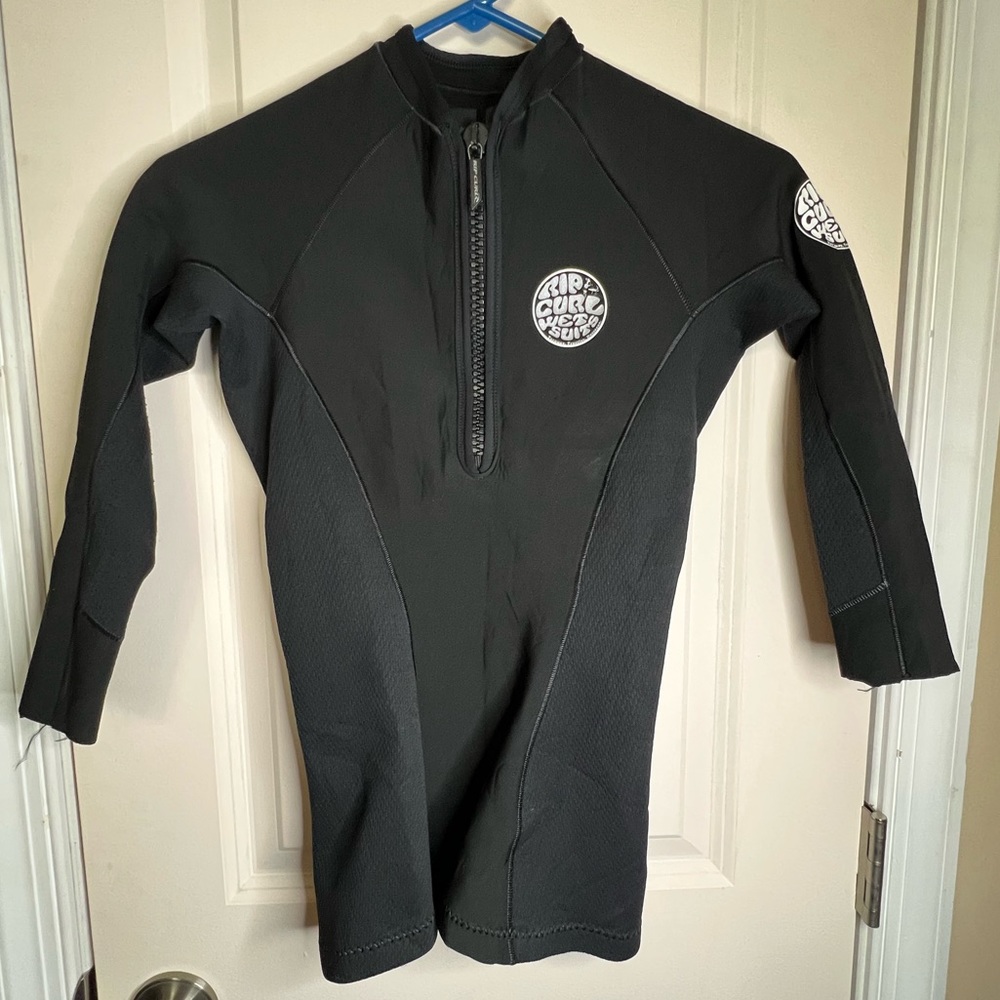 Rip curl 1mm wetsuit half zip top surf dive size 6